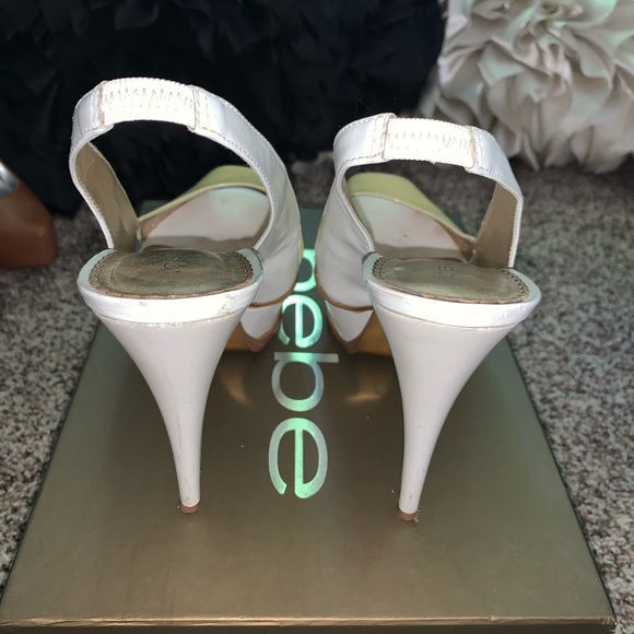 Bebe Zahara White/Yellow Heels - Picture 5 of 6